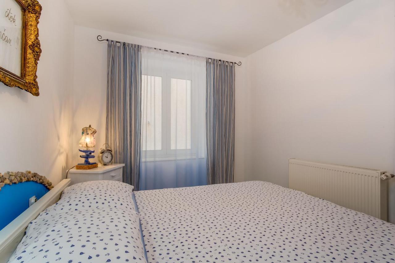 Apartments Kastel Veli Lošinj Buitenkant foto