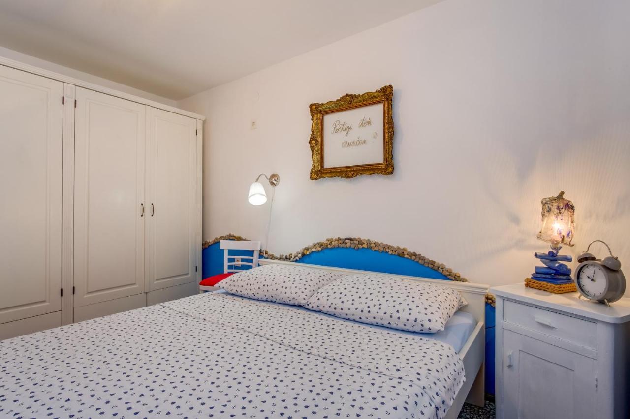Apartments Kastel Veli Lošinj Buitenkant foto