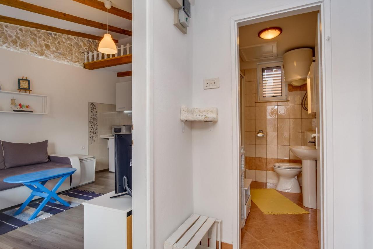 Apartments Kastel Veli Lošinj Buitenkant foto